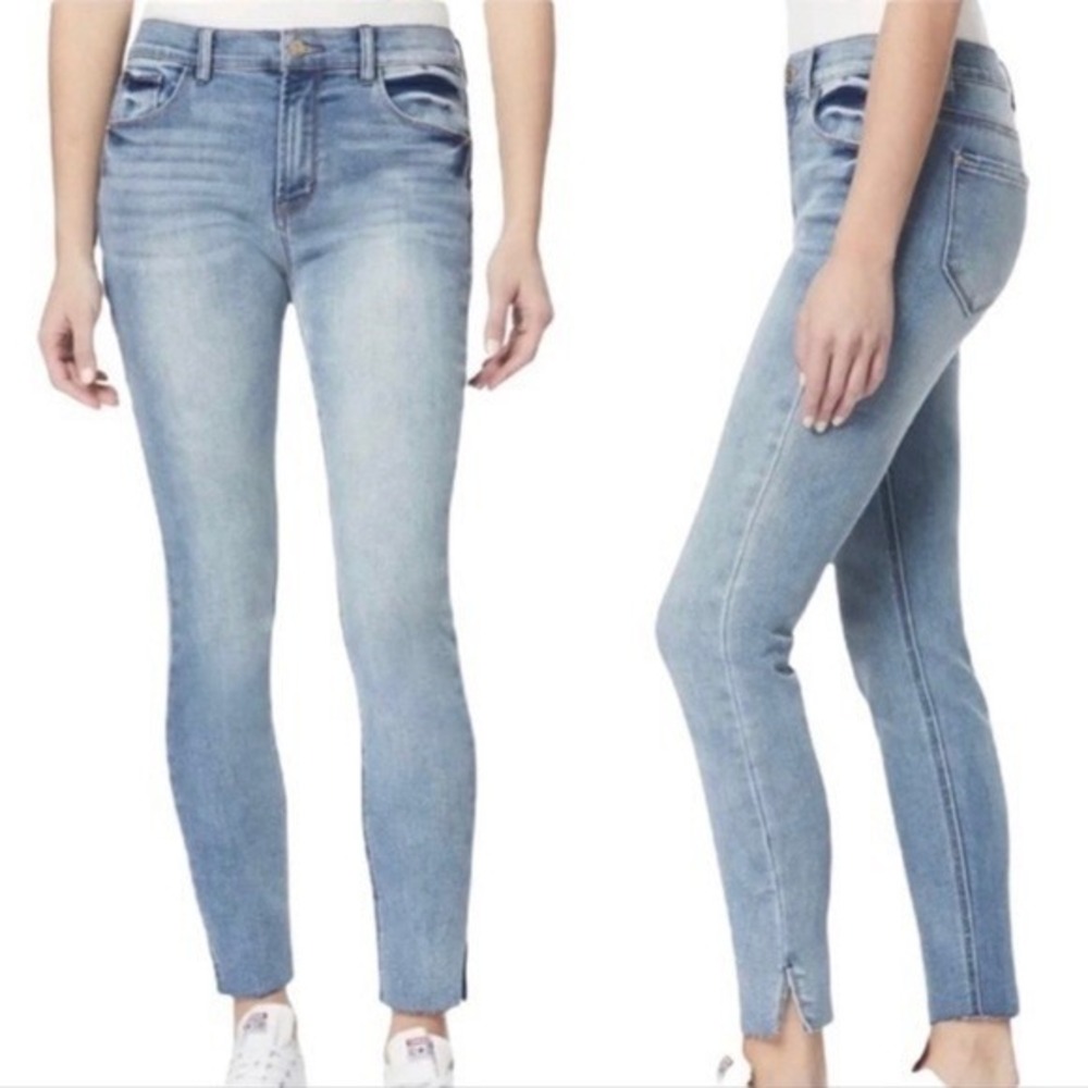 Kensie Jeans The Effortless Skinny Crop Light Wash Frayed Hem Women's Size 10 30